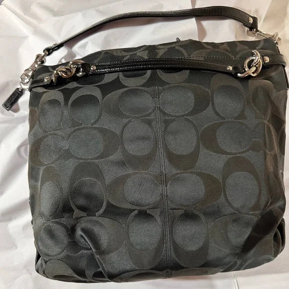 Coach Black Hobo Bag. - Picture 10 of 11